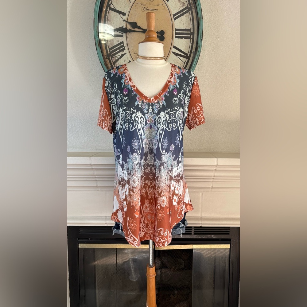 Floral Ombre V-Neck Short Sleeve Blouse - Navy & Rust